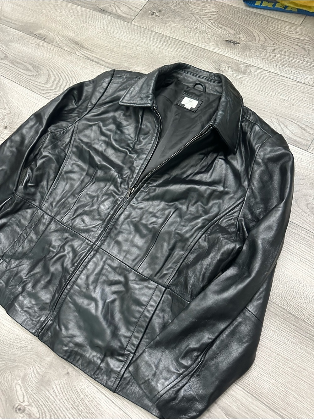 Leather Jacket - Picture 5 of 6